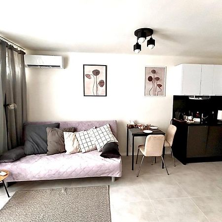 Sky Apartment Comfy Suite Pereca 바르샤바 외부 사진